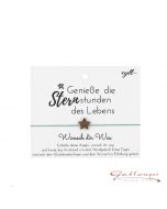 Good luck bracelet with star made of wood, green ribbon